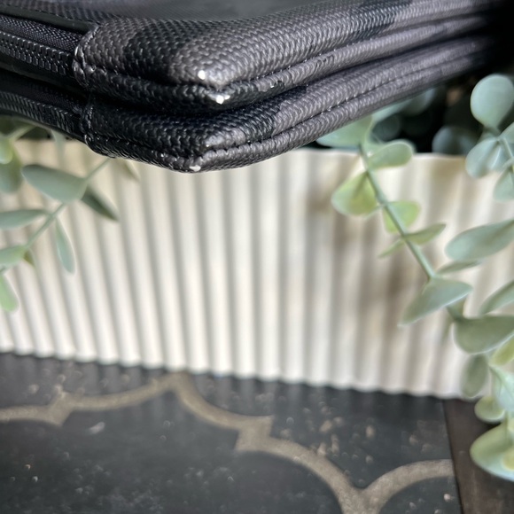 lululemon athletica Black Camouflage Women's Bag **Small Callout** - Picture 6 of 6